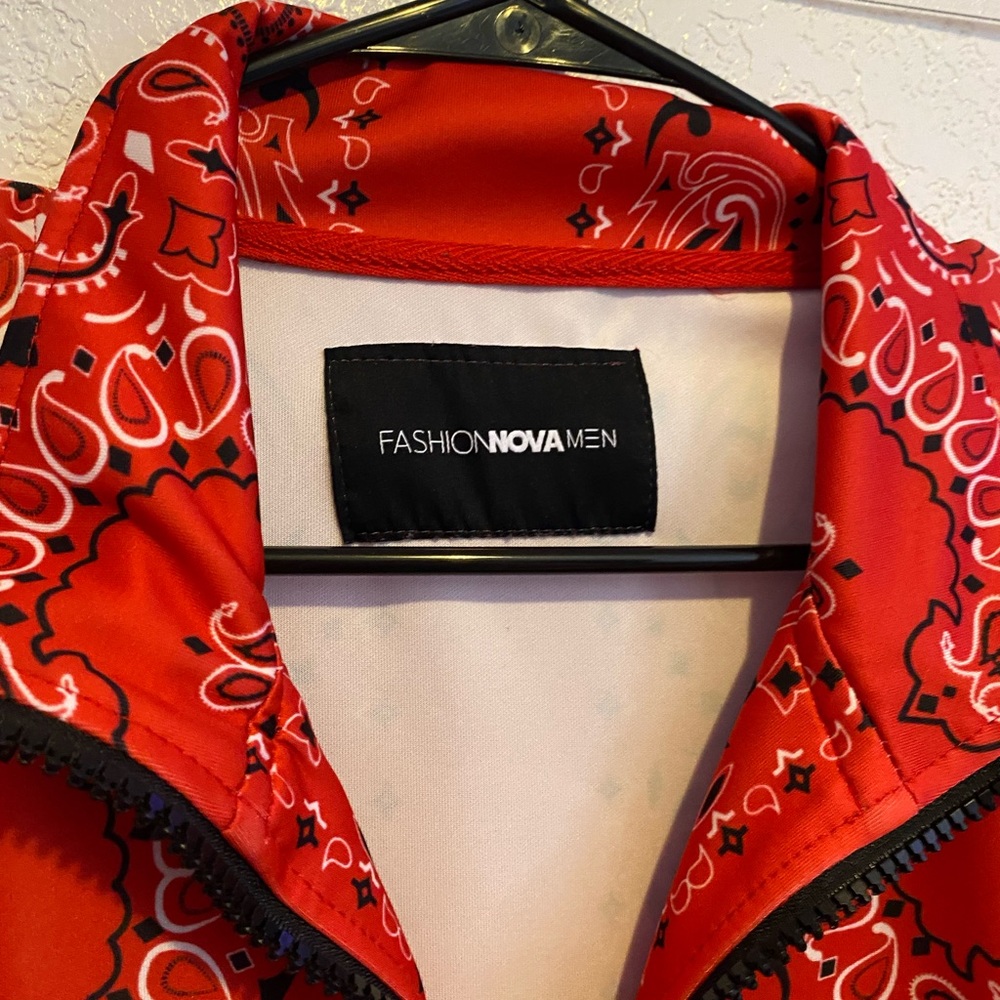 Red Bandana set. Size medium.